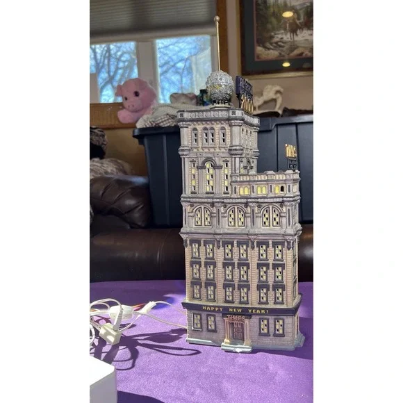 Dept 56 The Times Tower Times Square 2000 Special Edition Works See Desc. Xmas
